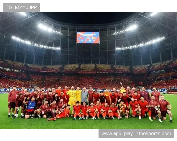 国足教练团队战术创新与协作模式，国足 教练组