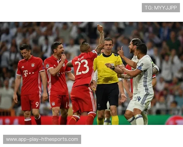 皇马锁定拜仁26岁中卫，2进2出完成重建计划价值1.1亿，皇马两回合5_0拜仁